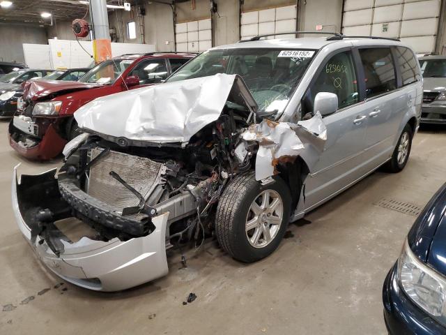 2A8HR54149R651233 - 2009 CHRYSLER TOWN & COU SILVER photo 2