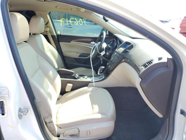 2G4GR5EK1C9154525 - 2012 BUICK REGAL WHITE photo 5