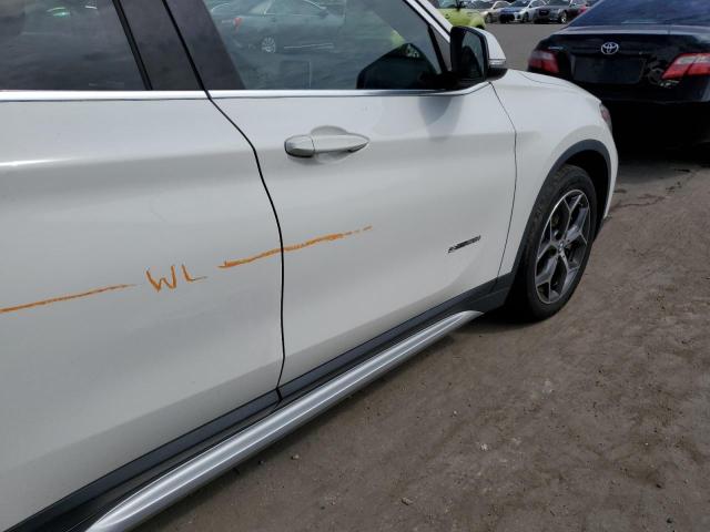 WBXHU7C33J5H43302 - 2018 BMW X1 SDRIVE2 WHITE photo 9