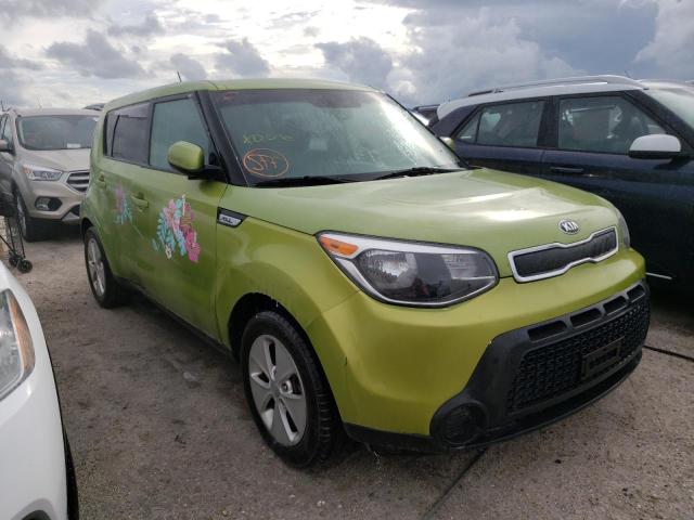 KNDJN2A25F7777954 - 2015 KIA SOUL GREEN photo 1