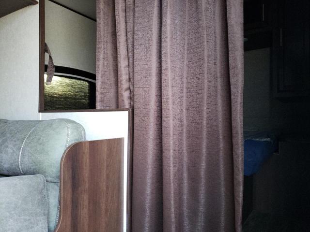 1UJBJ0BN1K1T80512 - 2019 JAYC TRAVEL TRL ვერცხლისფერი ფოტო 5