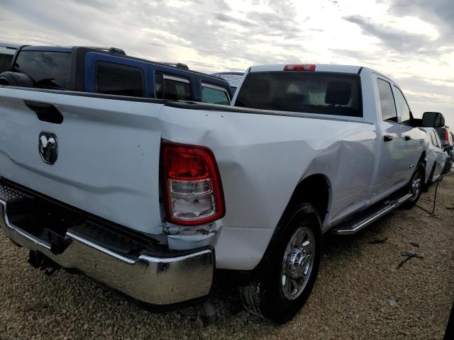 3C63R2GJ0NG261684 - 2022 RAM 3500 TRADE WHITE photo 3