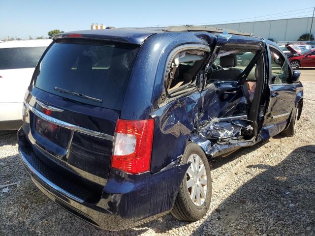 2C4RC1BG3DR713825 - 2013 CHRYSLER TOWN & COU BLUE photo 4