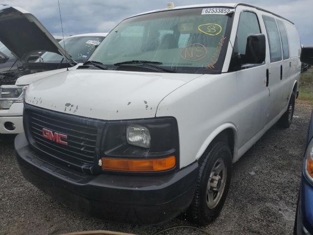 1GTFG15T841107781 - 2004 GMC SAVANA G15 WHITE photo 2