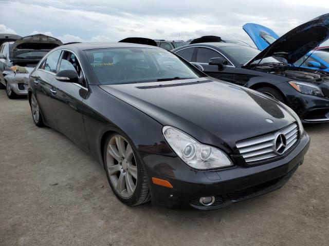 WDDDJ72X88A132100 - 2008 MERCEDES-BENZ CLS 550 BLACK photo 1