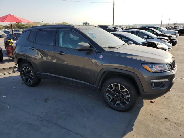 3C4NJDDB4KT739593 - 2019 JEEP COMPASS TR GRAY photo 4