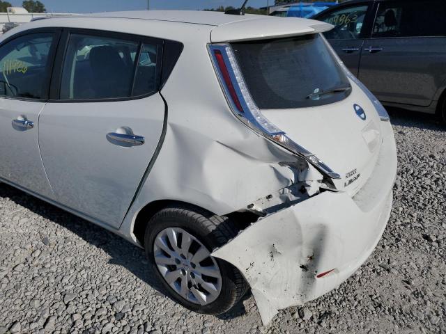 1N4AZ0CP6FC320911 - 2015 NISSAN LEAF S WHITE photo 9