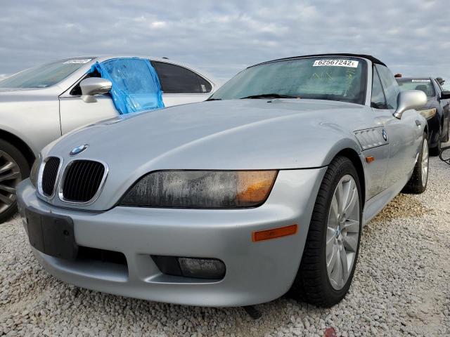 4USCH7339WLD16716 - 1998 BMW Z3 1.9 SILVER photo 2