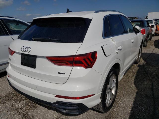 WA1DECF33L1124181 - 2020 AUDI Q3 PREMIUM WHITE photo 4