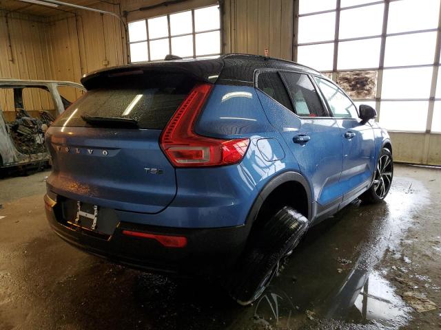 YV4162UM9M2577130 - 2021 VOLVO XC40 T5 R- BLUE photo 4