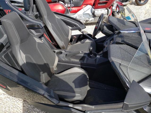 57XAAPFA6H8120996 - 2017 POLARIS SLINGSHOT BLACK photo 5