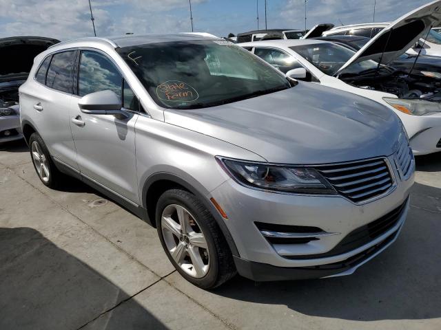 5LMCJ1C9XJUL21475 - 2018 LINCOLN MKC PREMIE SILVER photo 1