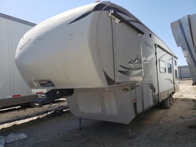 1YDF33326AA710063 - 2010 KEYSTONE MONTANA BEIGE photo 2