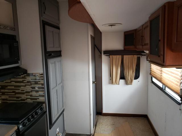 1YDF33326AA710063 - 2010 KEYSTONE MONTANA BEIGE photo 6