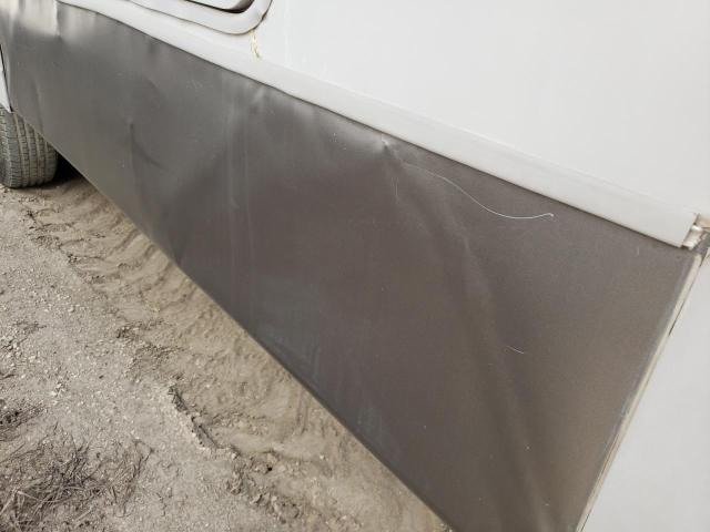 1YDF33326AA710063 - 2010 KEYSTONE MONTANA BEIGE photo 9