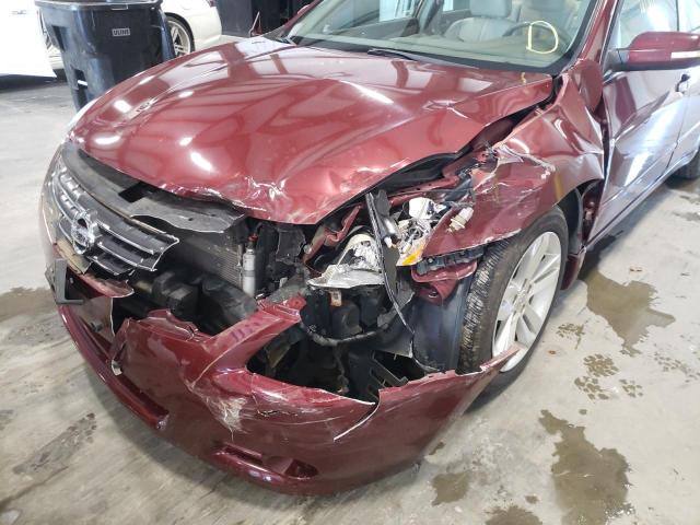 1N4BL2APXAN450921 - 2010 NISSAN ALTIMA SR BURGUNDY photo 9