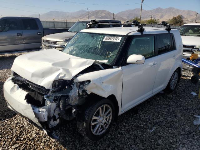JTLZE4FEXFJ078568 - 2015 TOYOTA SCION XB Beyaz fotoğraf 2