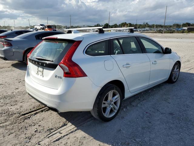 YV126MEB8F1190278 - 2015 VOLVO V60 PREMIE WHITE photo 4