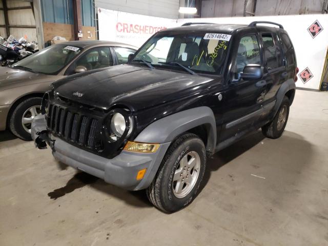 1J4GL48K05W630053 - 2005 JEEP LIBERTY BLACK photo 2