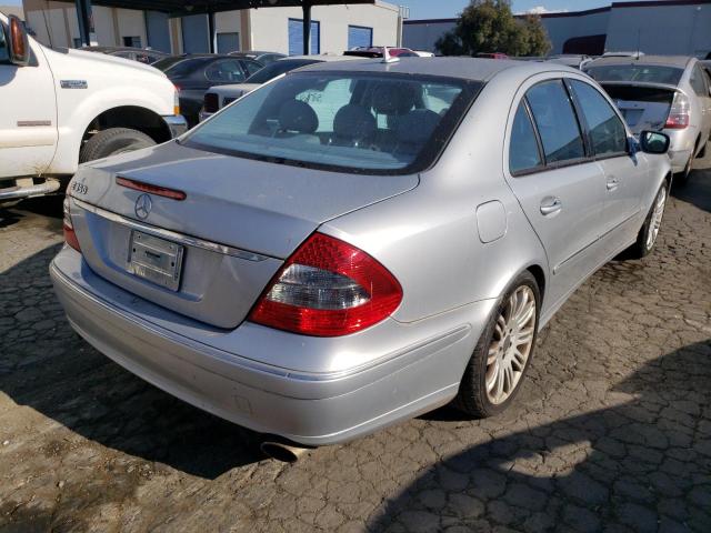 WDBUF56X78B208506 - 2008 MERCEDES-BENZ E 350 SILVER photo 4