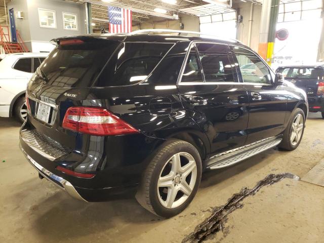 4JGDA7DB2DA192293 - 2013 MERCEDES-BENZ ML 550 4MA BLACK photo 4