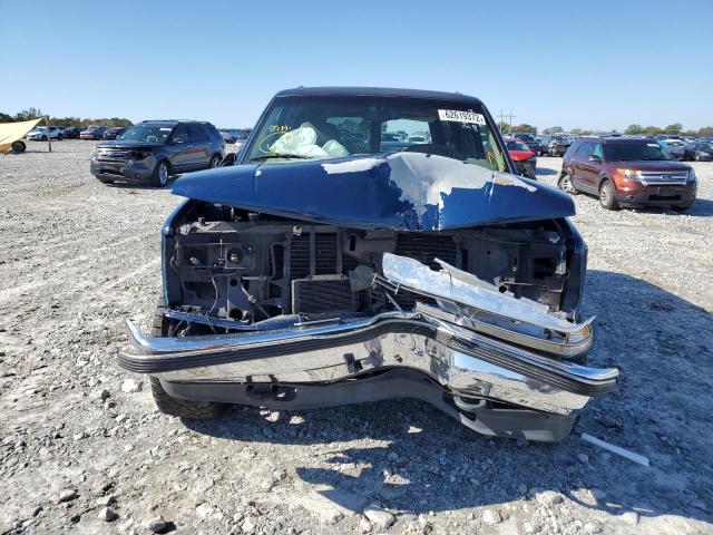 1GKEK13R7WJ702324 - 1998 GMC YUKON BLUE photo 9