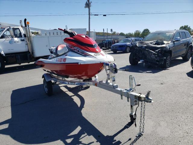 YAMA0521K819 - 2019 YAMAHA VXR RED photo 1