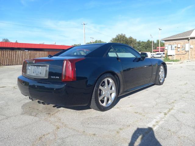 1G6YV34A255603604 - 2005 CADILLAC XLR BLACK photo 4