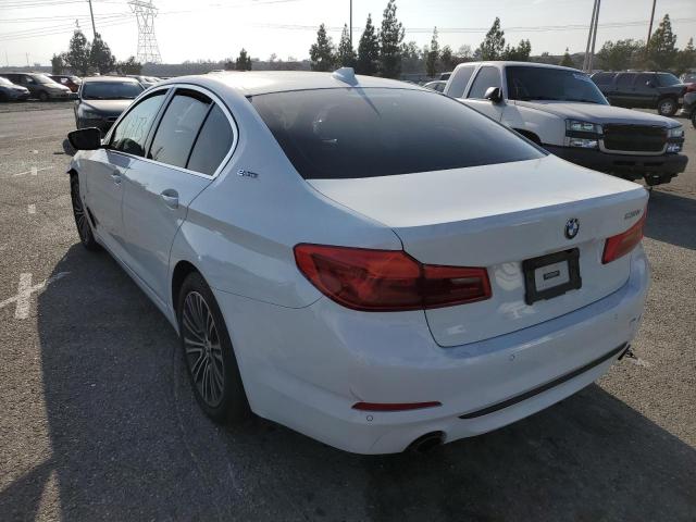 WBAJA9C5XKB388260 - 2019 BMW 530E WHITE photo 3