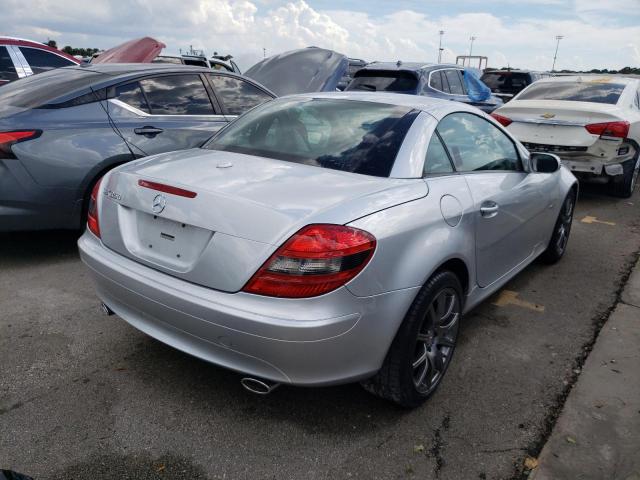 WDBWK56F38F182751 - 2008 MERCEDES-BENZ SLK 350 SILVER photo 4