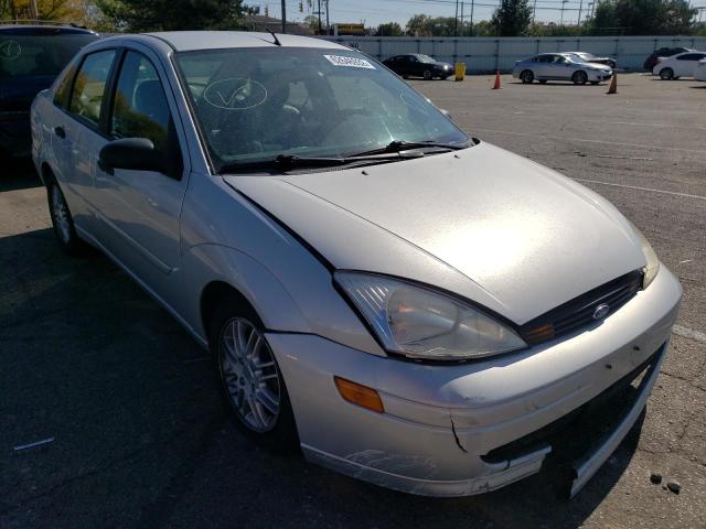 1FAFP3833YW251096 - 2000 FORD FOCUS ZTS SILVER photo 1