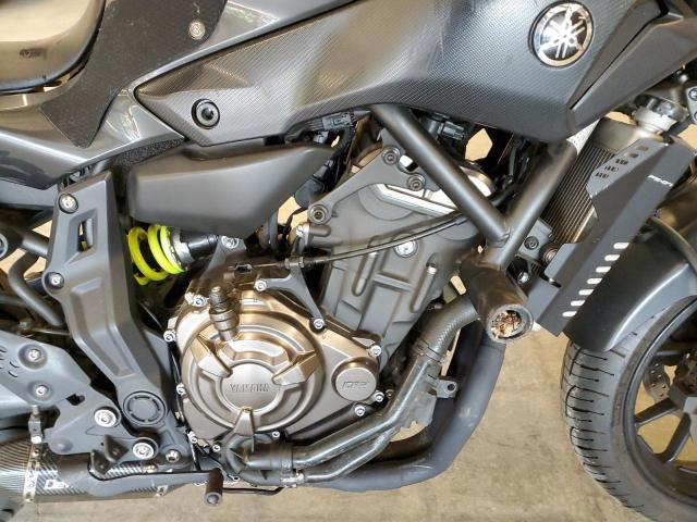 JYARM06E2FA005200 - 2015 YAMAHA FZ07 BLACK photo 7