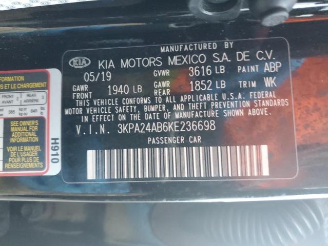 3KPA24AB6KE236698 - 2019 KIA RIO S BLACK photo 10