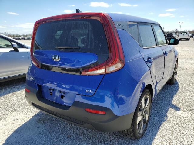 KNDJ33AUXL7091613 - 2020 KIA SOUL EX BLUE photo 4