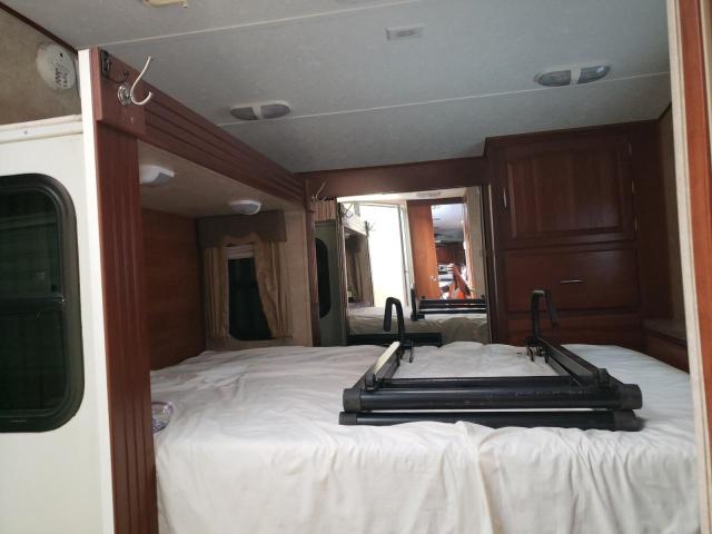 4YDF29025BE760115 - 2011 KEYSTONE AVALANCHE თეთრი ფოტო 5