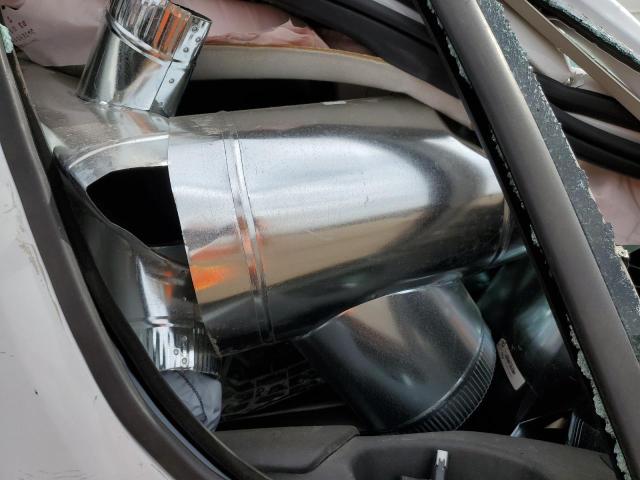 3C6TRVCG1GE118091 - 2016 RAM PROMASTER WHITE photo 5