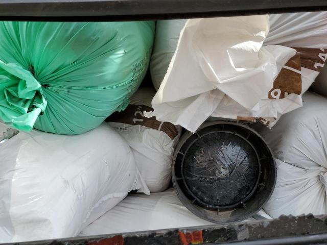 3C6TRVCG1GE118091 - 2016 RAM PROMASTER WHITE photo 6