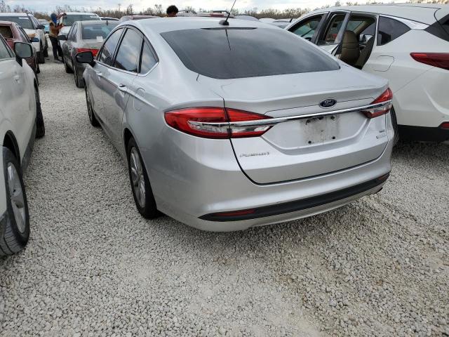 3FA6P0HDXHR380057 - 2017 FORD FUSION SE SILVER photo 3