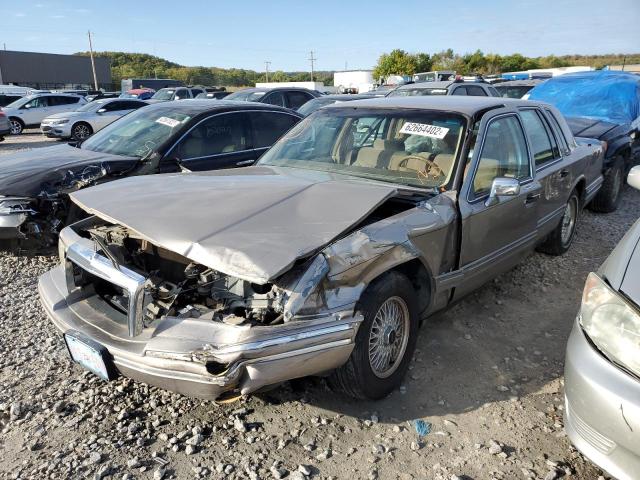 1LNLM82W5RY720373 - 1994 LINCOLN TOWN CAR S BROWN photo 2