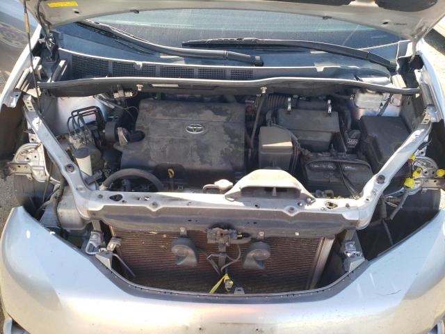 5TDKK3DC8BS018268 - 2011 TOYOTA SIENNA LE SILVER photo 7