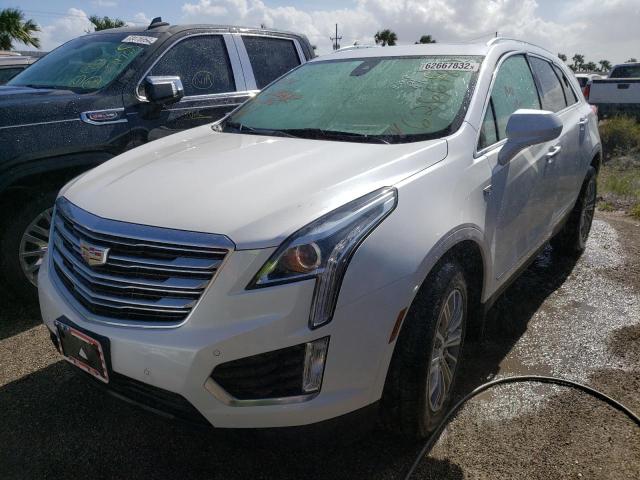 1GYKNCRS2JZ213667 - 2018 CADILLAC XT5 LUXURY WHITE photo 2