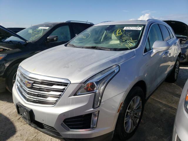 1GYKNDRS5HZ103700 - 2017 CADILLAC XT5 LUXURY SILVER photo 2