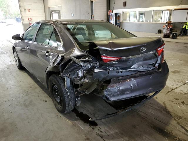 4T4BF1FK8FR500934 - 2015 TOYOTA CAMRY LE GRAY photo 3