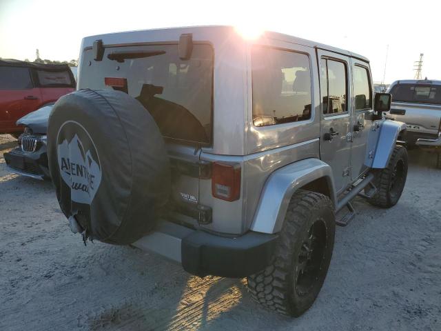 1C4HJWEG3HL755159 - 2017 JEEP WRANGLER U ვერცხლისფერი ფოტო 4