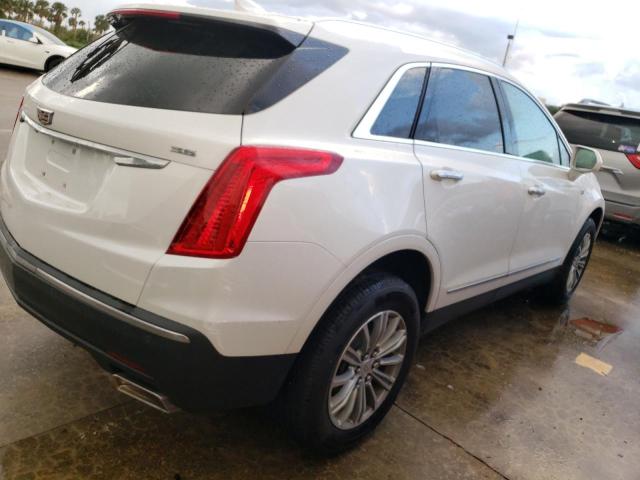 1GYKNCRS2JZ156788 - 2018 CADILLAC XT5 LUXURY WHITE photo 4