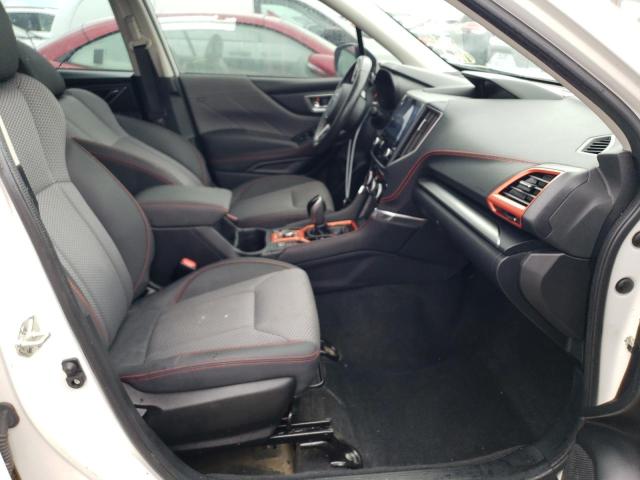 JF2SKARC2MH492237 - 2021 SUBARU FORESTER S WHITE photo 5