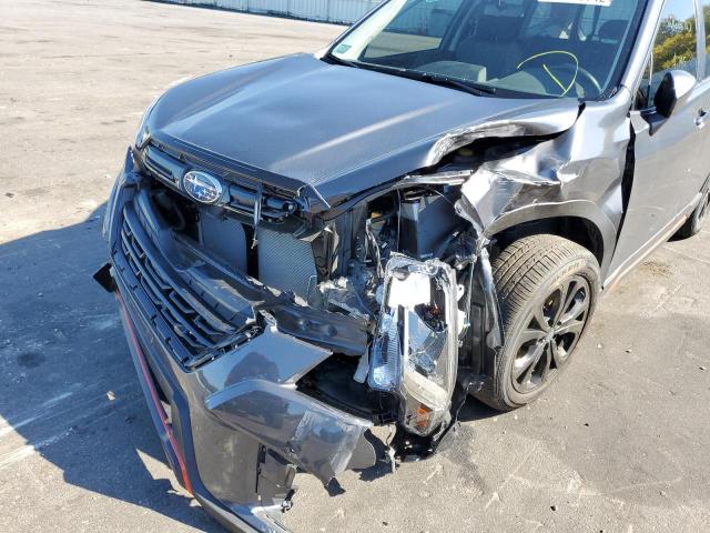 JF2SKAJC5NH427086 - 2022 SUBARU FORESTER S GRAY photo 9