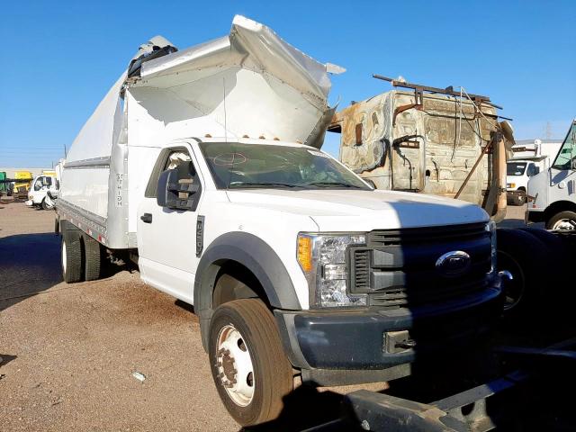 1FDUF4GY8HED35827 - 2017 FORD F450 SUPER WHITE photo 1