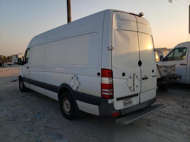 WD3PE8CB6C5680984 - 2012 MERCEDES-BENZ SPRINTER 2 WHITE photo 2