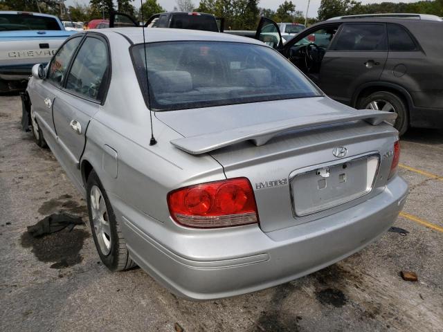 KMHWF25S84A057461 - 2004 HYUNDAI SONATA GL SILVER photo 3